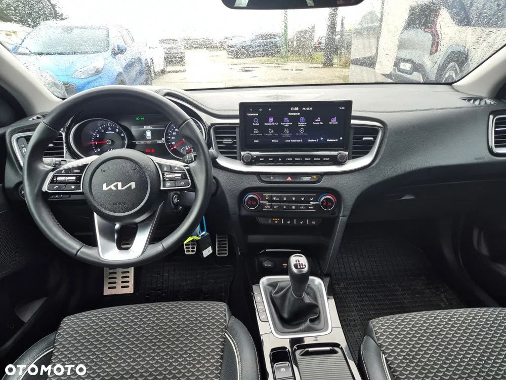 Kia Ceed 1.5 T-GDI Business Line Plus - 16