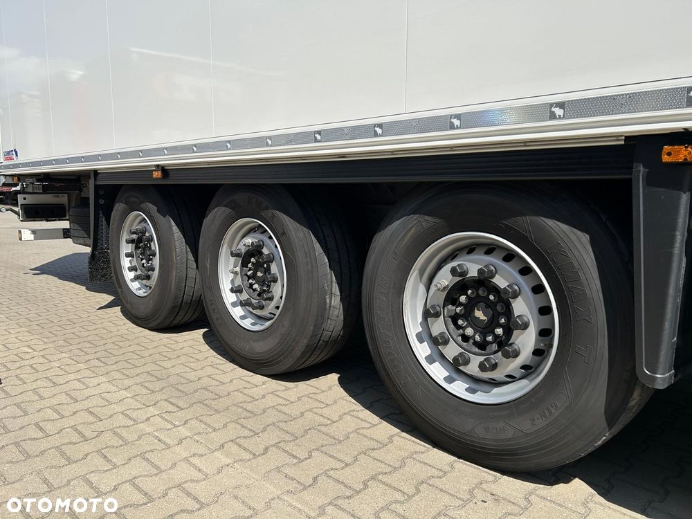 Schmitz Cargobull ThermoKing SLXi300; DOST; Uchwyty promowe, Paleciara - 15