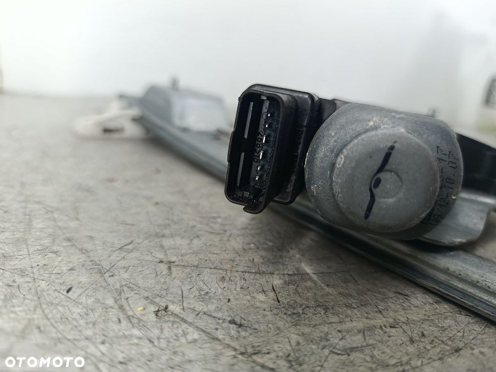 PODNOŚNIK SZYBY LEWY TYŁ RENAULT SCENIC II ARM117373  402429 - 5
