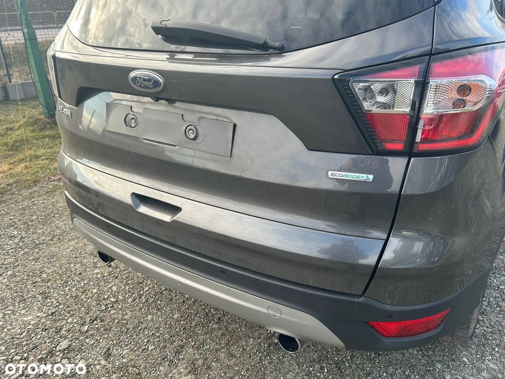 Ford Kuga 1.5 EcoBoost 2x4 Titanium - 3