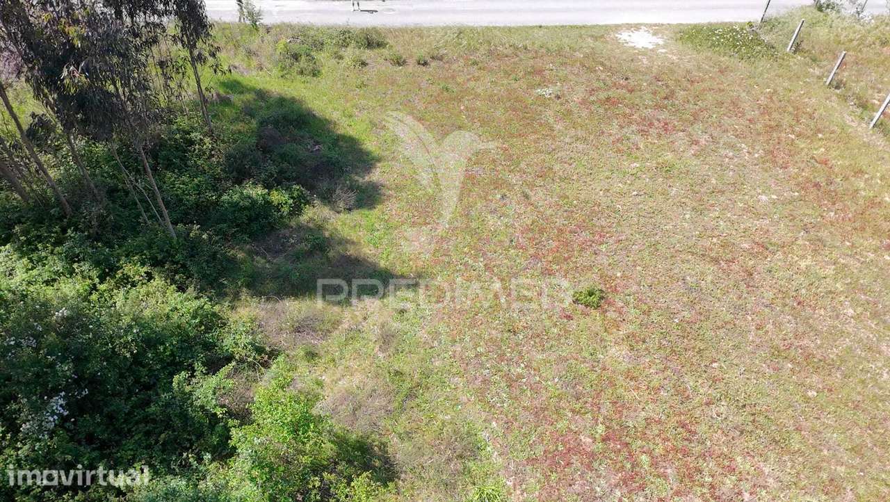 Terreno com excelente potencial a poucos minutos da praia - Grande imagem: 5/13