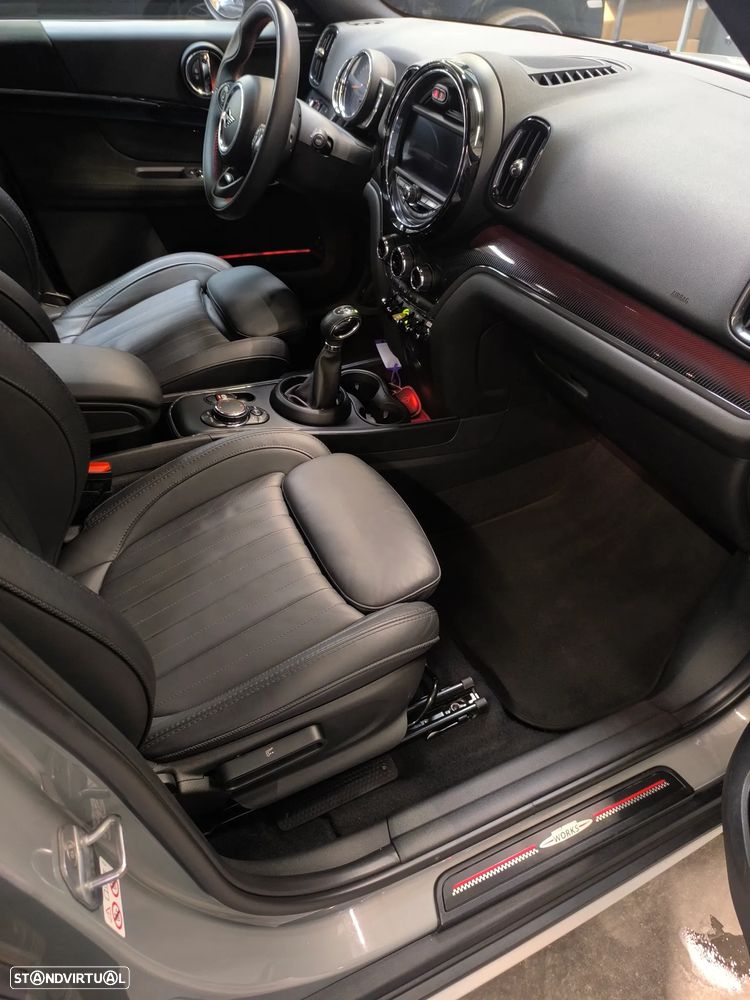 MINI Countryman Cooper SE ALL4 Auto - 6