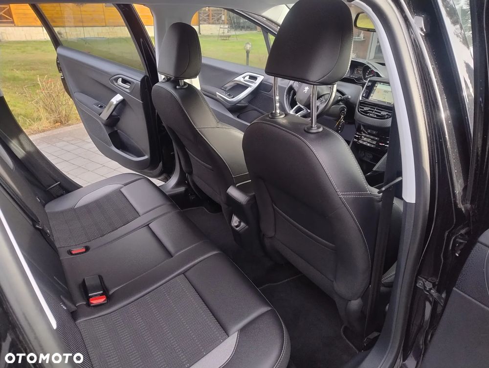 Peugeot 2008 PureTech 110 Stop&Start Crossway - 15