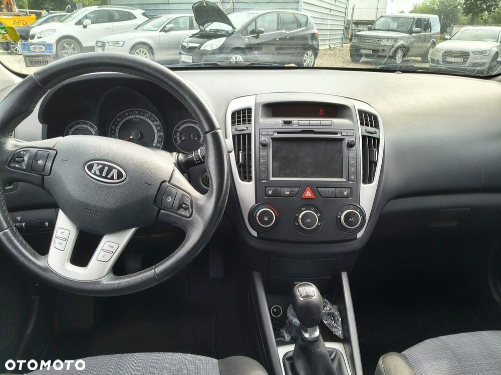 Kia Ceed 1.6 Comfort - 6