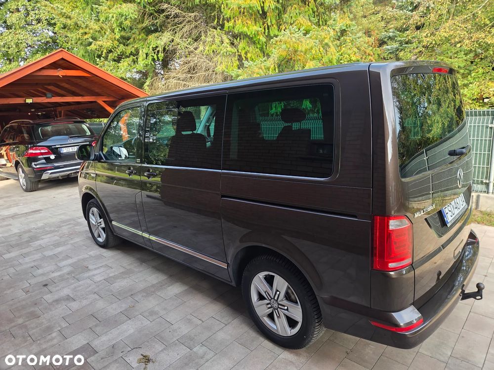 Volkswagen Multivan - 10