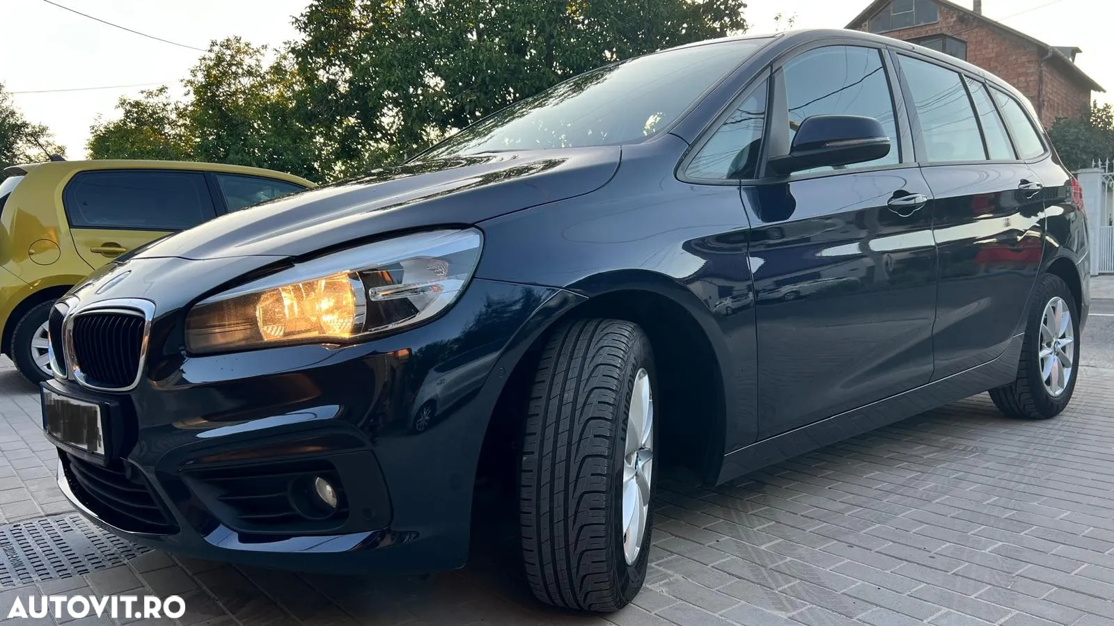 BMW Seria 2 218d Gran Tourer - 2