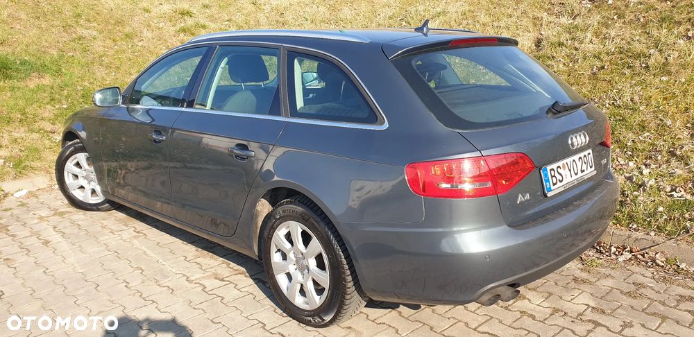 Audi A4 Avant 2.0 TDI DPF Ambition - 12