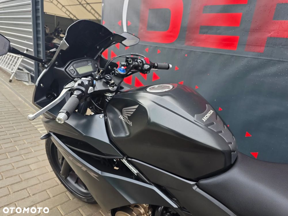 Honda CBR - 10
