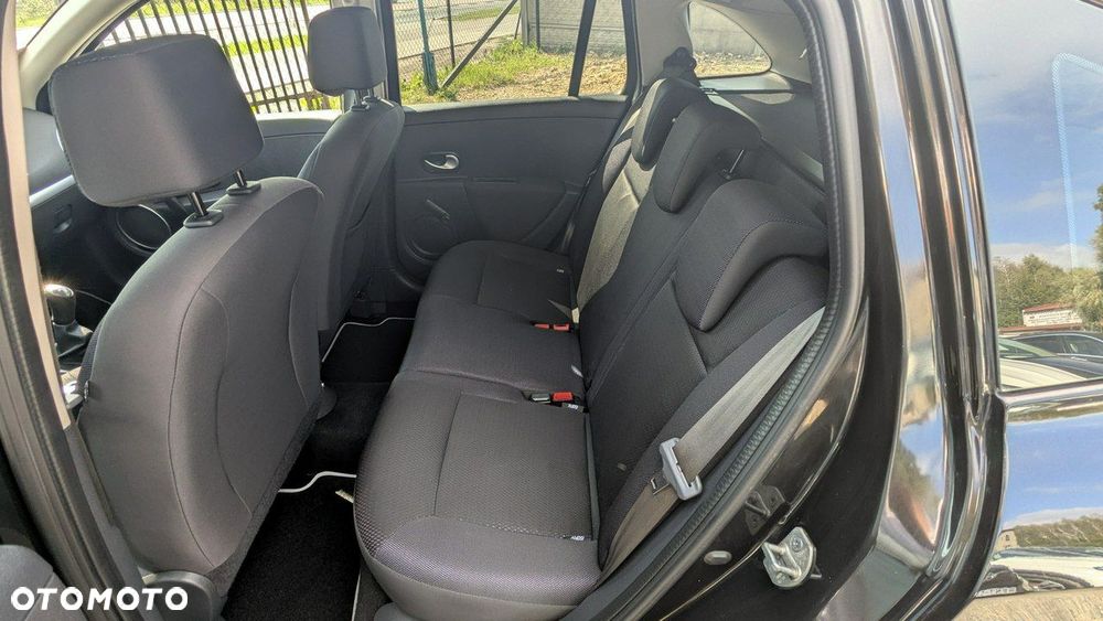 Renault Clio - 16