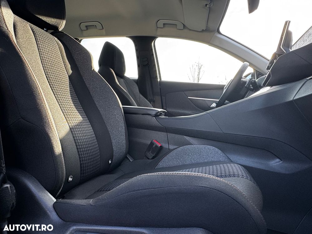 Peugeot 3008 1.5 BlueHDI 130 EAT8 Allure Pack - 26