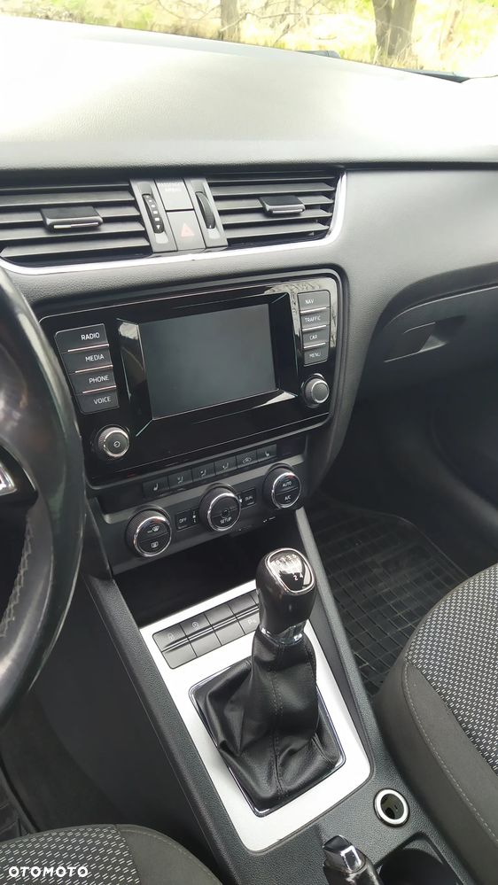 Skoda Octavia 1.6 TDI Active - 10