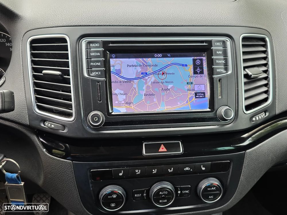VW Sharan 2.0 TDI Highline - 17