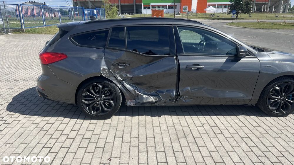 Ford Focus 1.5 EcoBoost STart-Stopp-System ST-LINE - 5