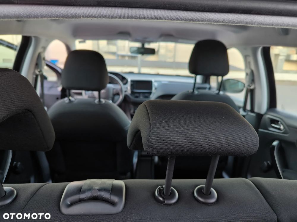 Peugeot 208 PureTech 82 Winter Edition - 28