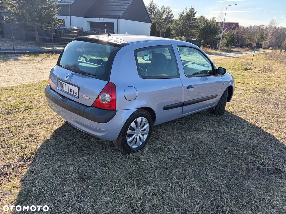 Renault Clio 1.5 dCi Privilege - 5