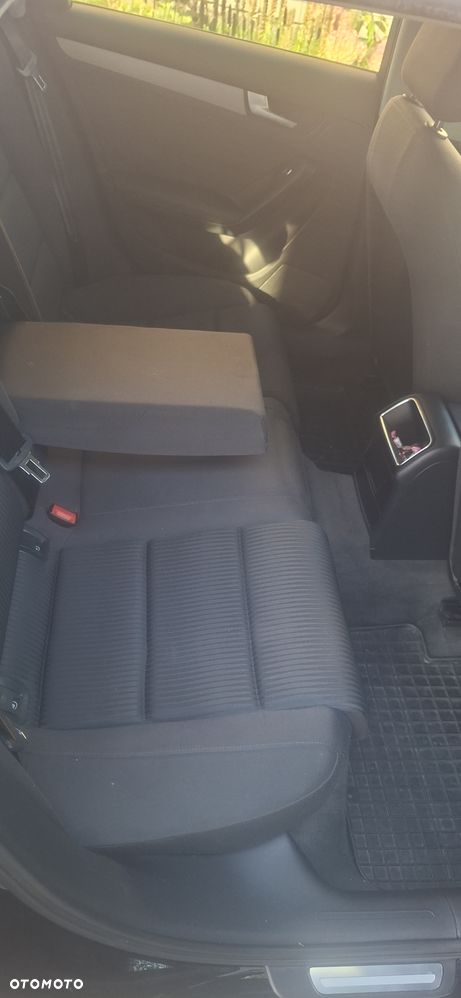 Audi A4 Avant 2.0 TDI DPF Ambiente - 26