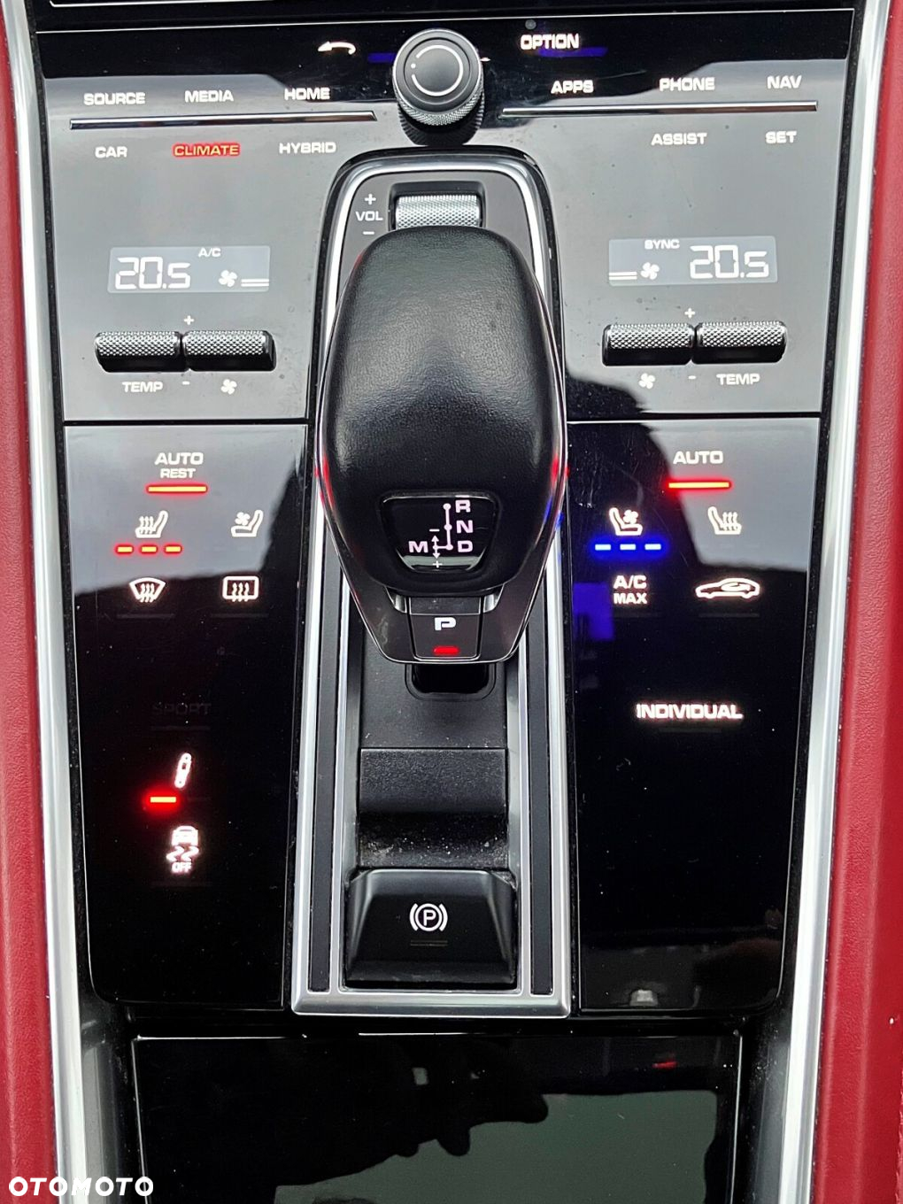 Porsche Panamera - 31