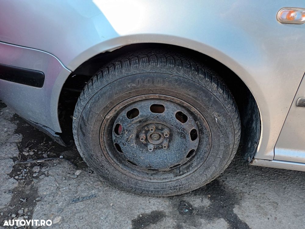 Dezmembrari  VW GOLF 4  1997  > 2006 1.4 16V Benzina - 8