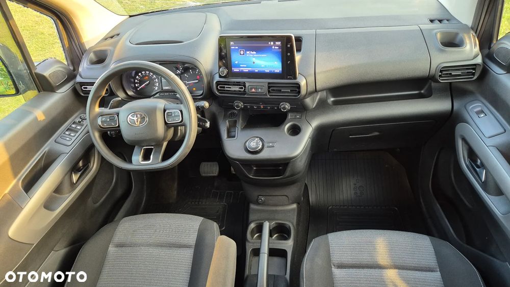 Toyota Proace City 1.2 D-4T Long 2,3t Active (bryg.) - 31
