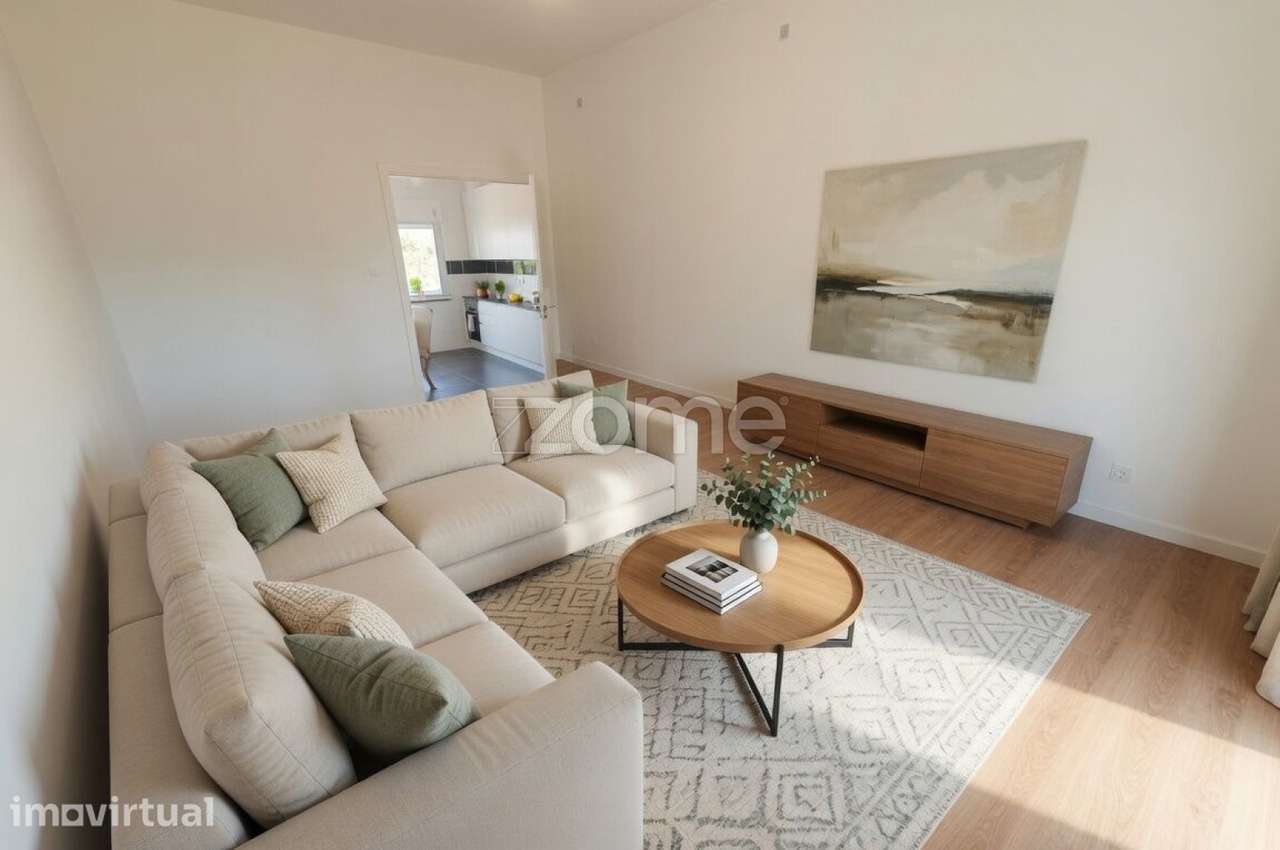 Andar Moradia T3 Renovado com Garagem de 100 m² e Quintal Privativo - Grande imagem: 2/15