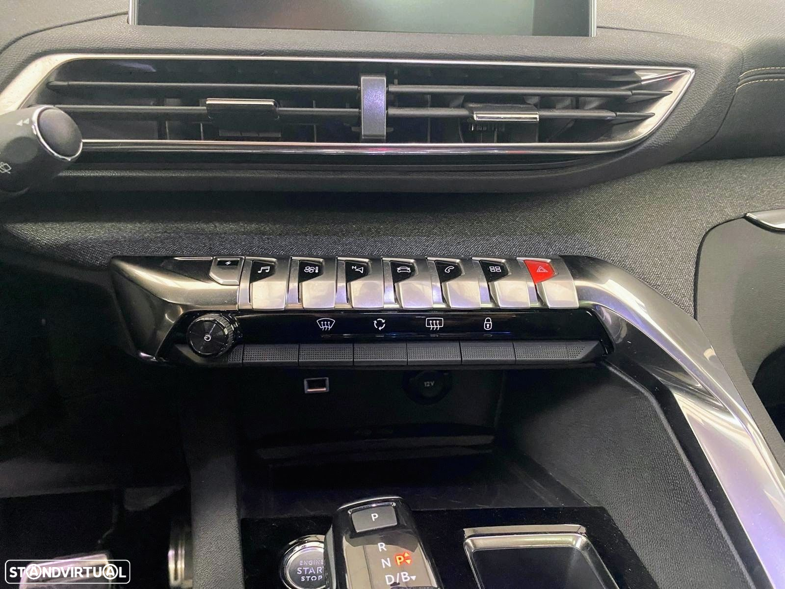 Peugeot 3008 1.6 Hybrid GT Line e-EAT8 - 42