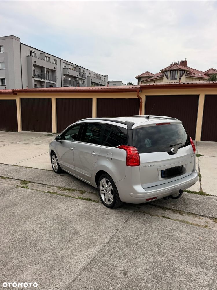 Peugeot 5008 1.6 HDi Premium - 6