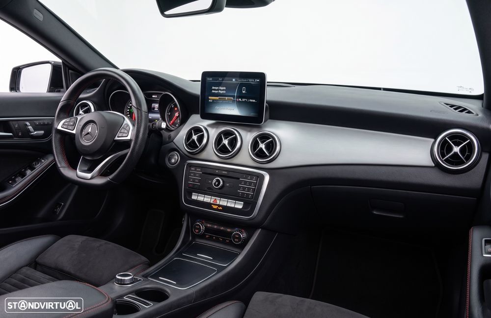 Mercedes-Benz CLA 220 d 7G-DCT AMG Line - 17