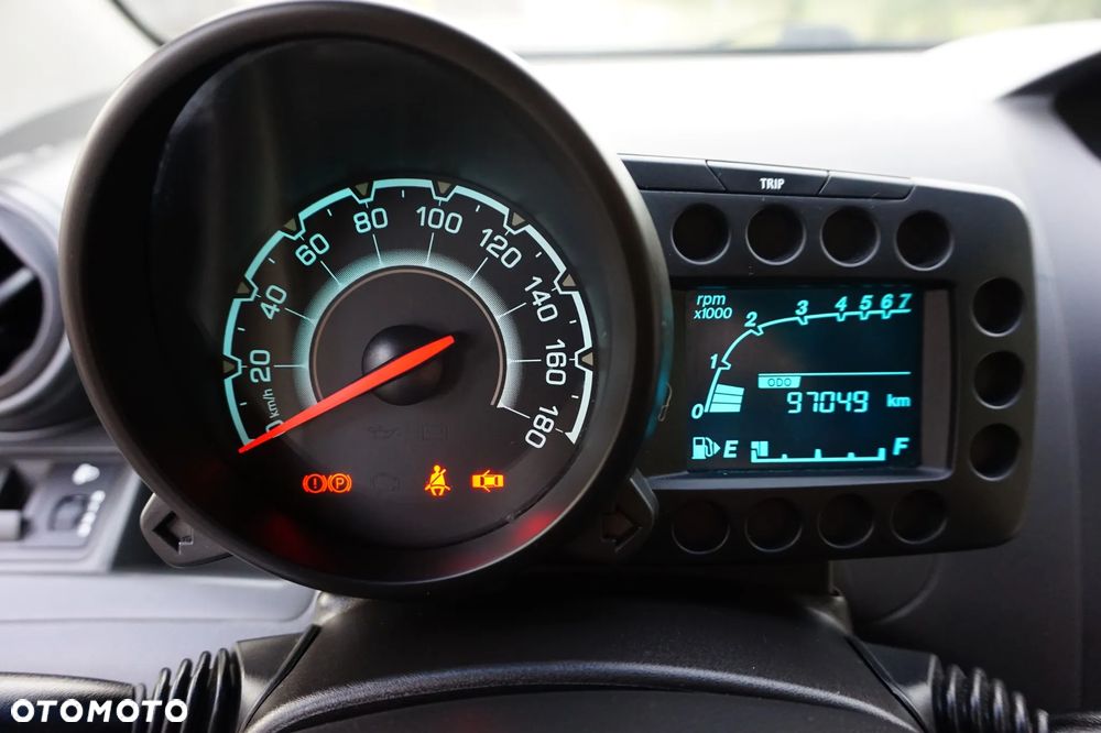 Chevrolet Spark - 30