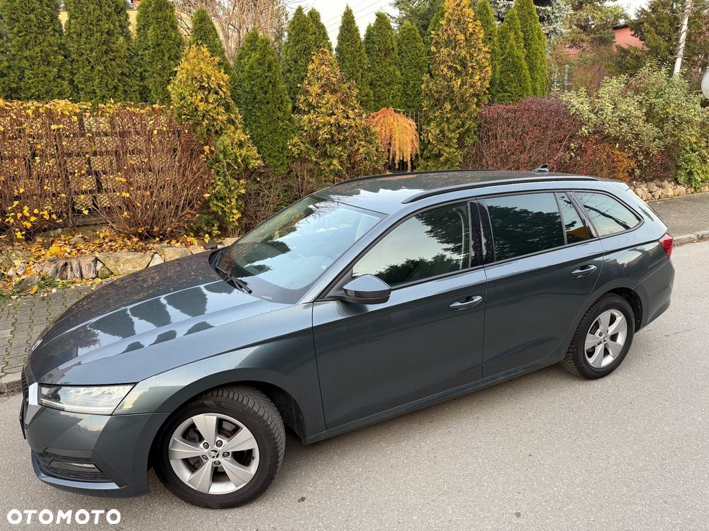 Skoda Octavia 2.0 TDI DSG Sportline - 3