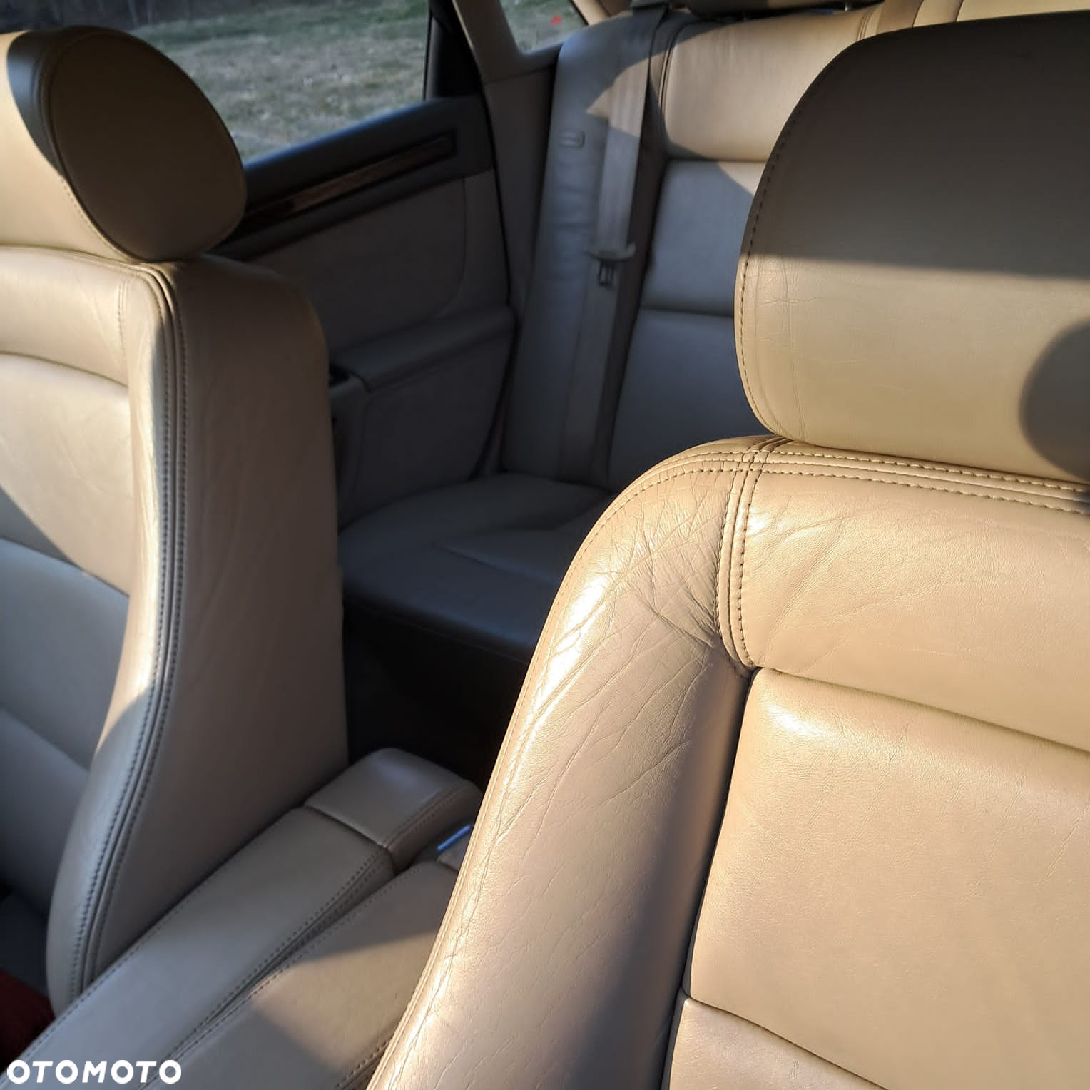 Audi A8 4.2 Quattro - 27