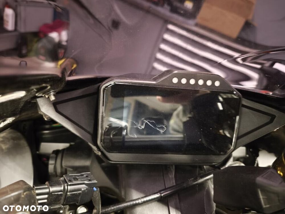 Honda CBR - 16