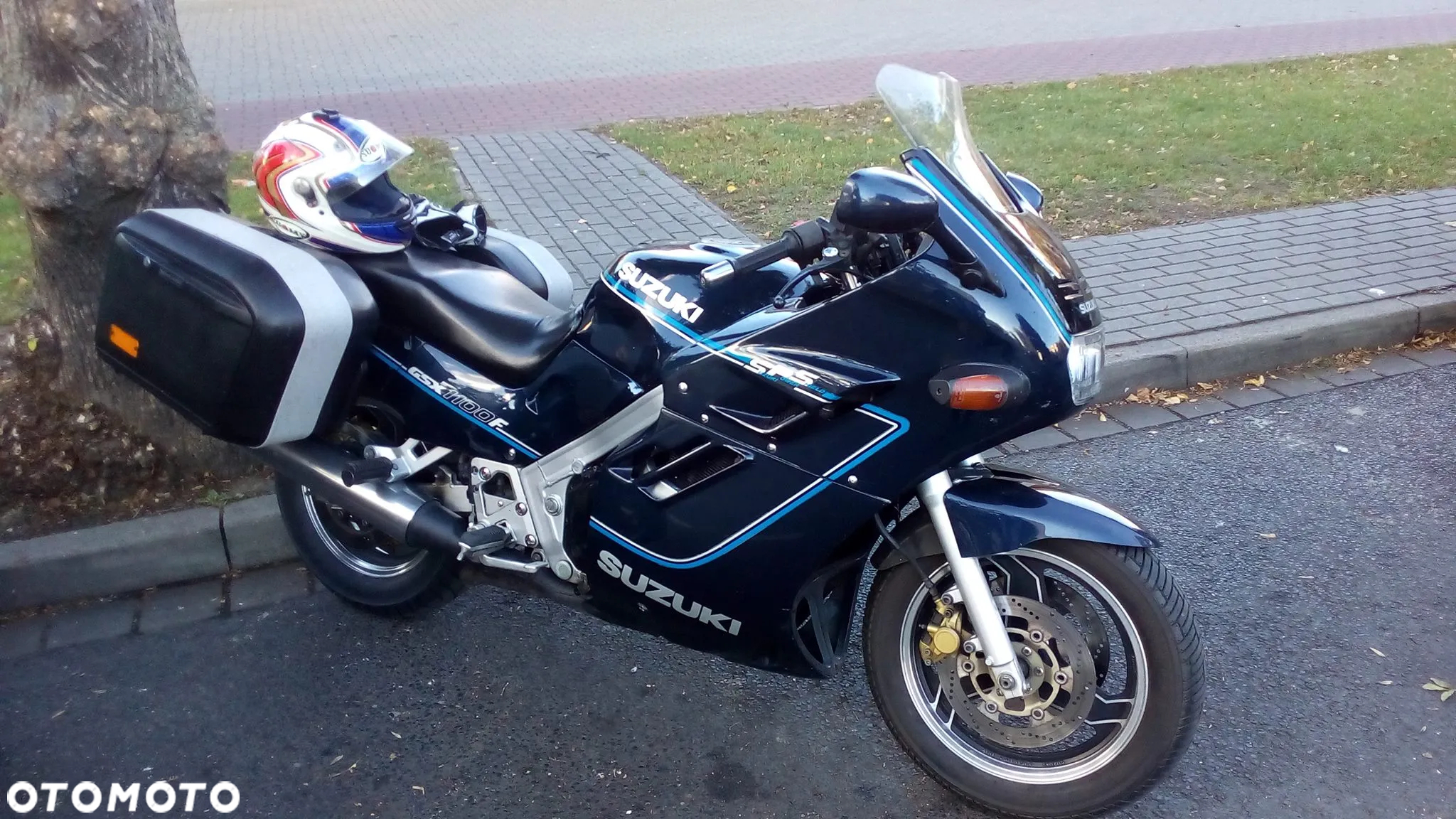 Suzuki GSX - 3