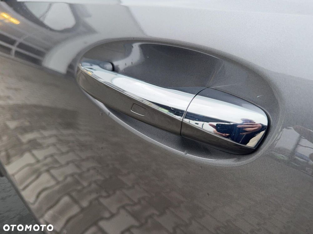 Mercedes-Benz GLB 200 AMG Line 7G-DCT - 23