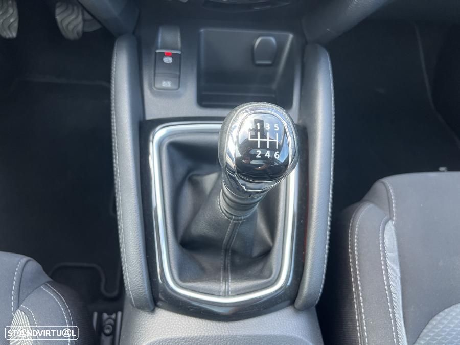Nissan Qashqai - 34