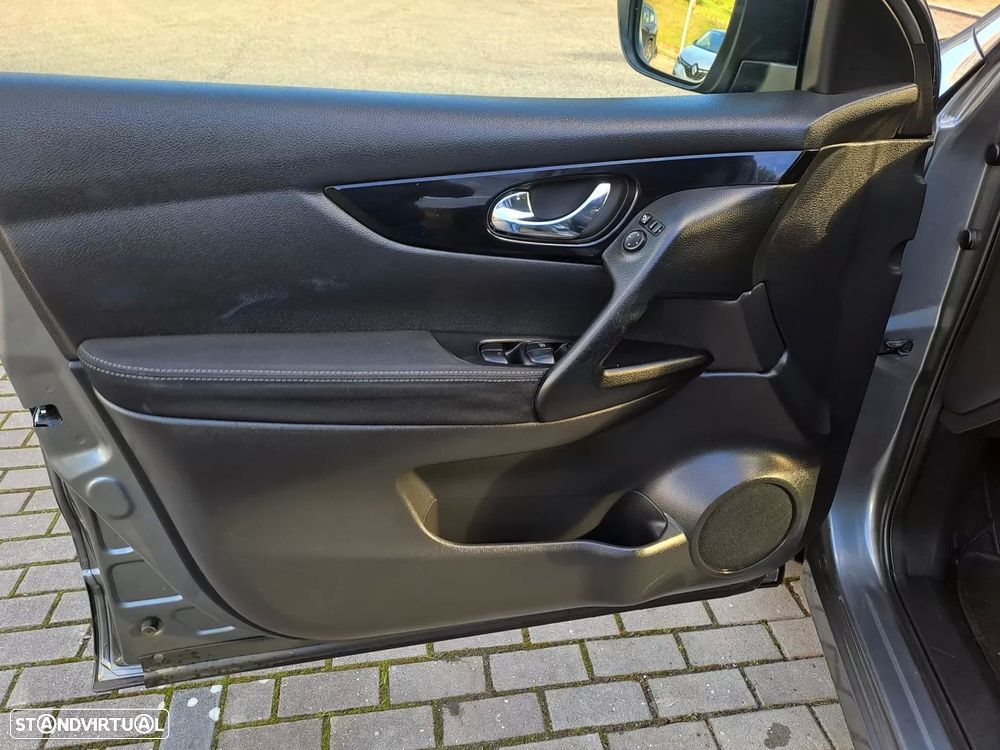 Nissan Qashqai 1.5 dCi Tekna Premium - 9