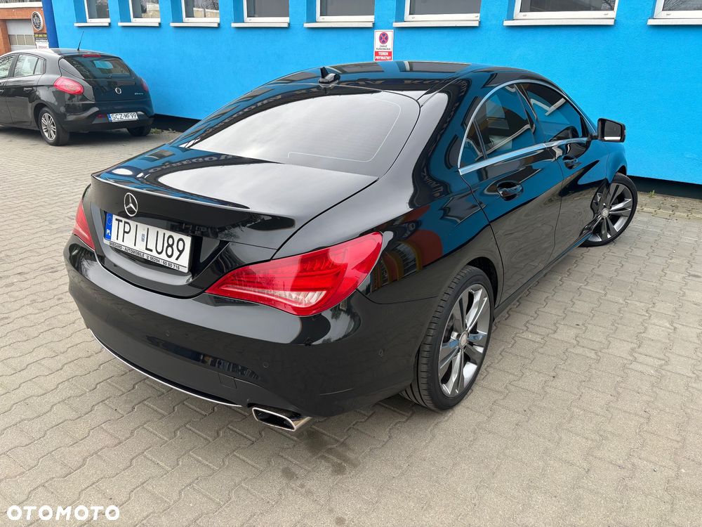Mercedes-Benz CLA 220 CDI 7G-DCT AMG Line - 14