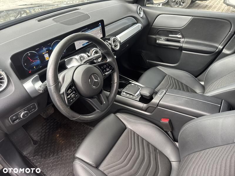 Mercedes-Benz GLB 200 7G-DCT - 15