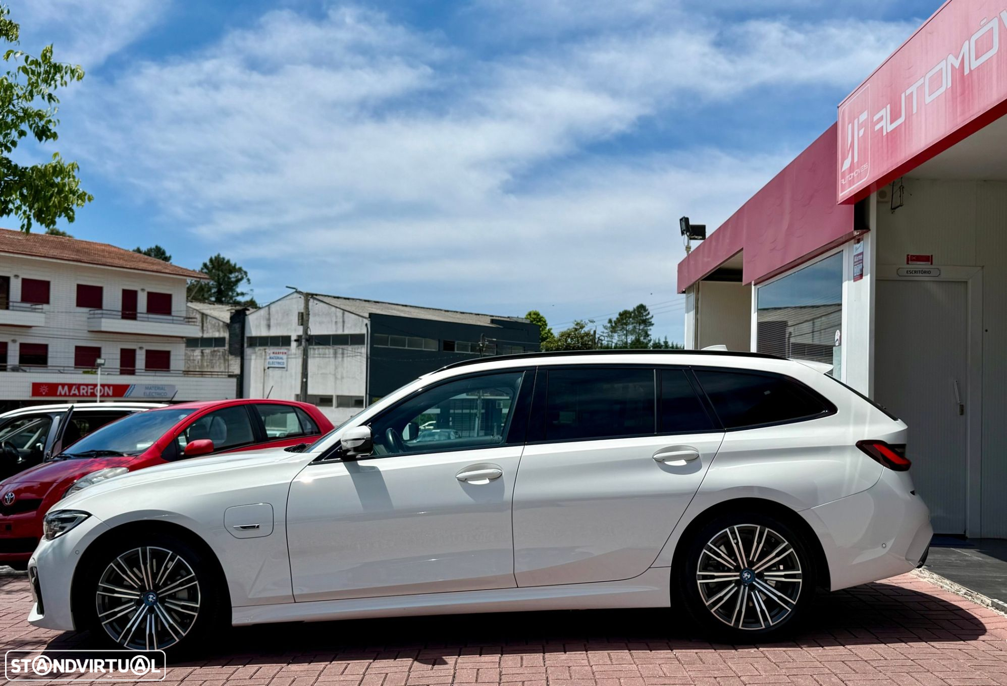BMW 330 e Touring Pack M Auto - 7