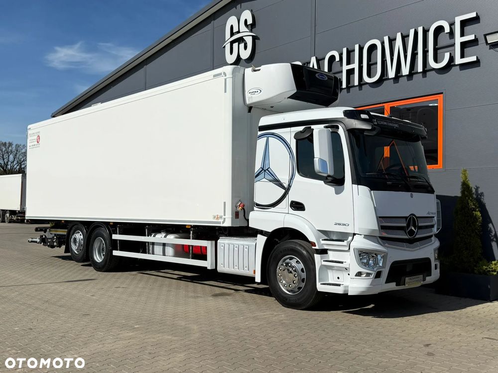 Mercedes-Benz Actros 2530 chłodnia // 23 Epal // Kabina sypialna // Świeżo sprowadzony !! // Agregat Carier Supra 1150 Mt // kühlkoffer, refrigerated box, fridge - 7