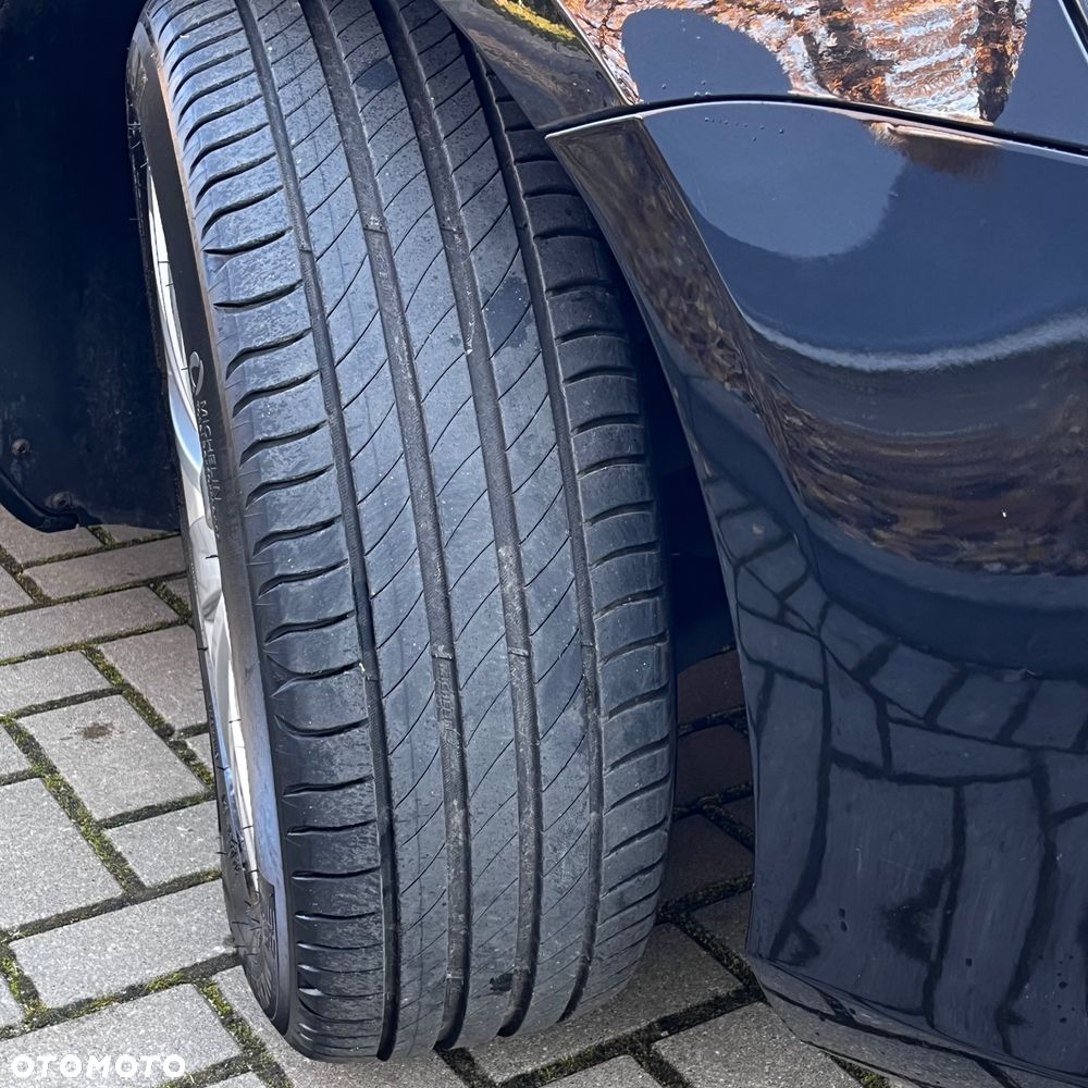 Volkswagen Passat Variant 2.0 TDI DPF DSG Highline - 23