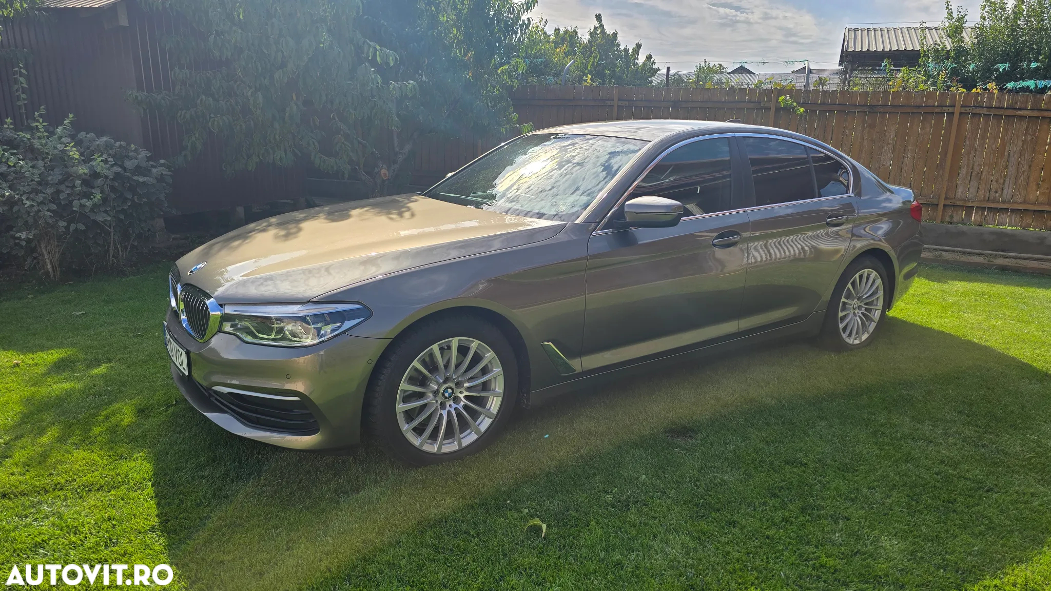 BMW Seria 5 520i AT - 8