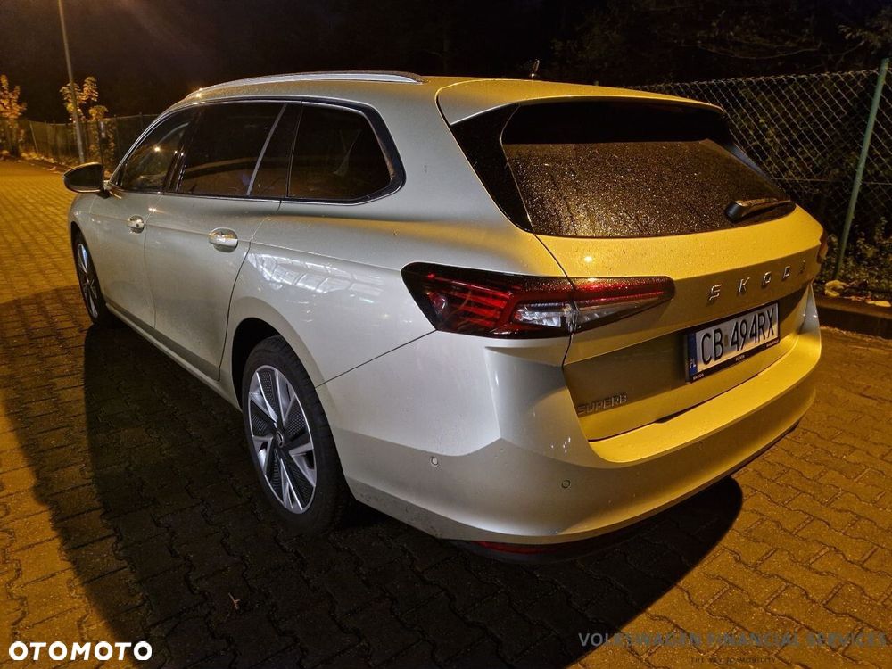 Skoda Superb 2.0 TDI SCR Selection DSG - 4