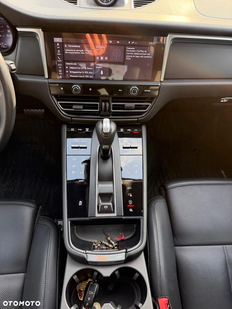 Porsche Macan T - 29