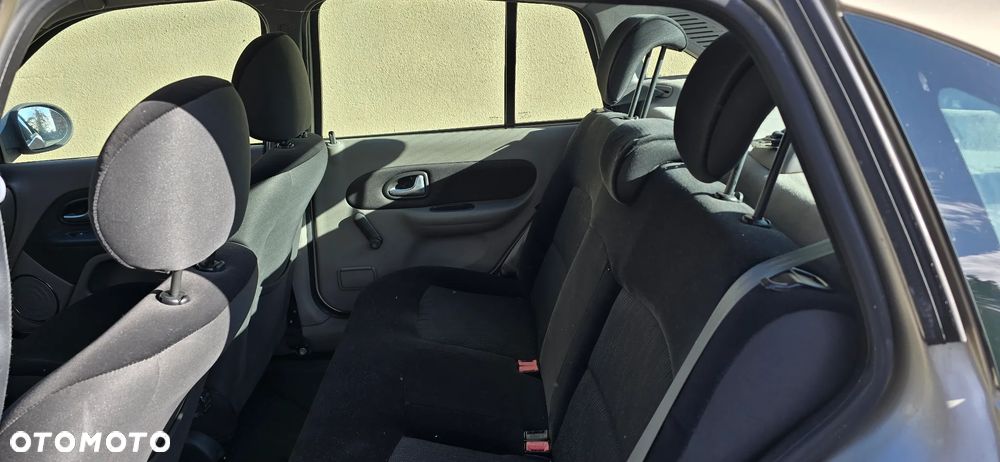 Renault Thalia 1.6 16V All Inclusive - 8