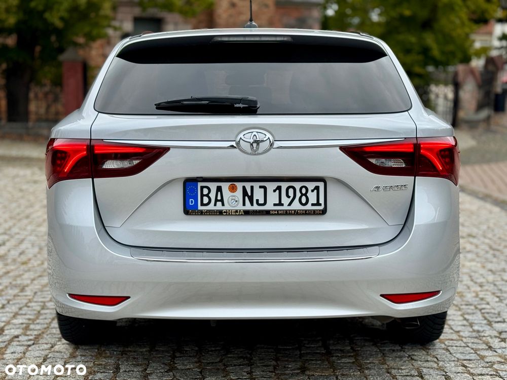 Toyota Avensis - 34