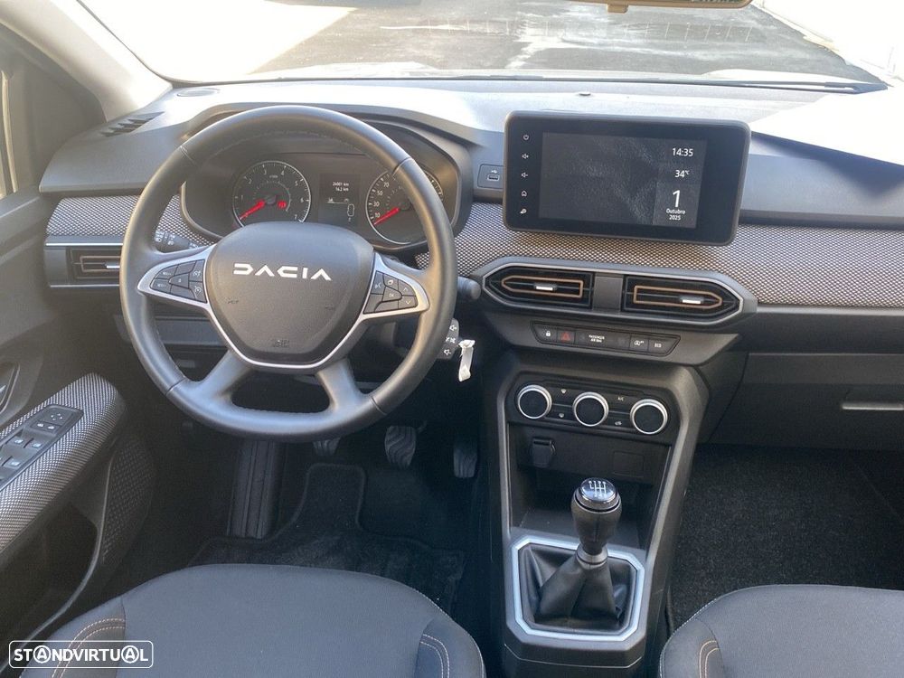 Dacia Sandero - 8
