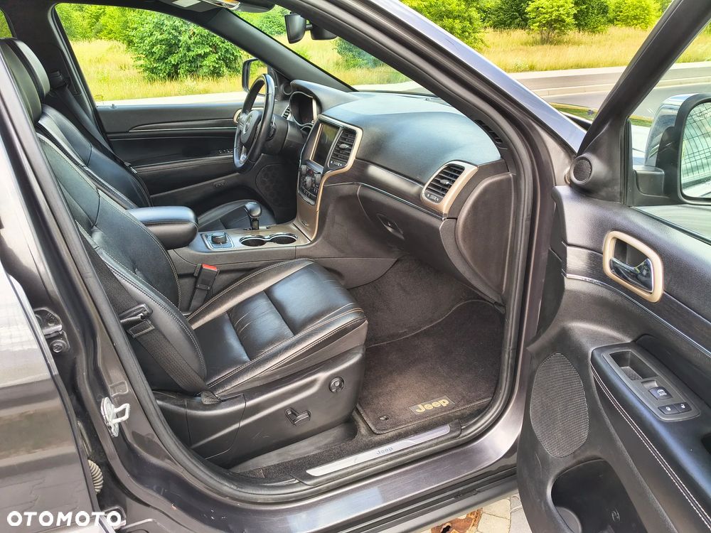 Jeep Grand Cherokee - 10