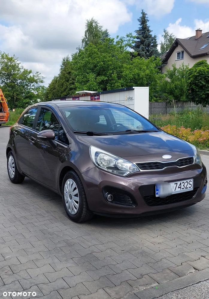 Kia Rio 1.2 Attract - 8