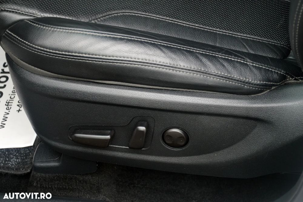 Hyundai Santa Fe 2.2 CRDi 4WD Automatik Premium - 36