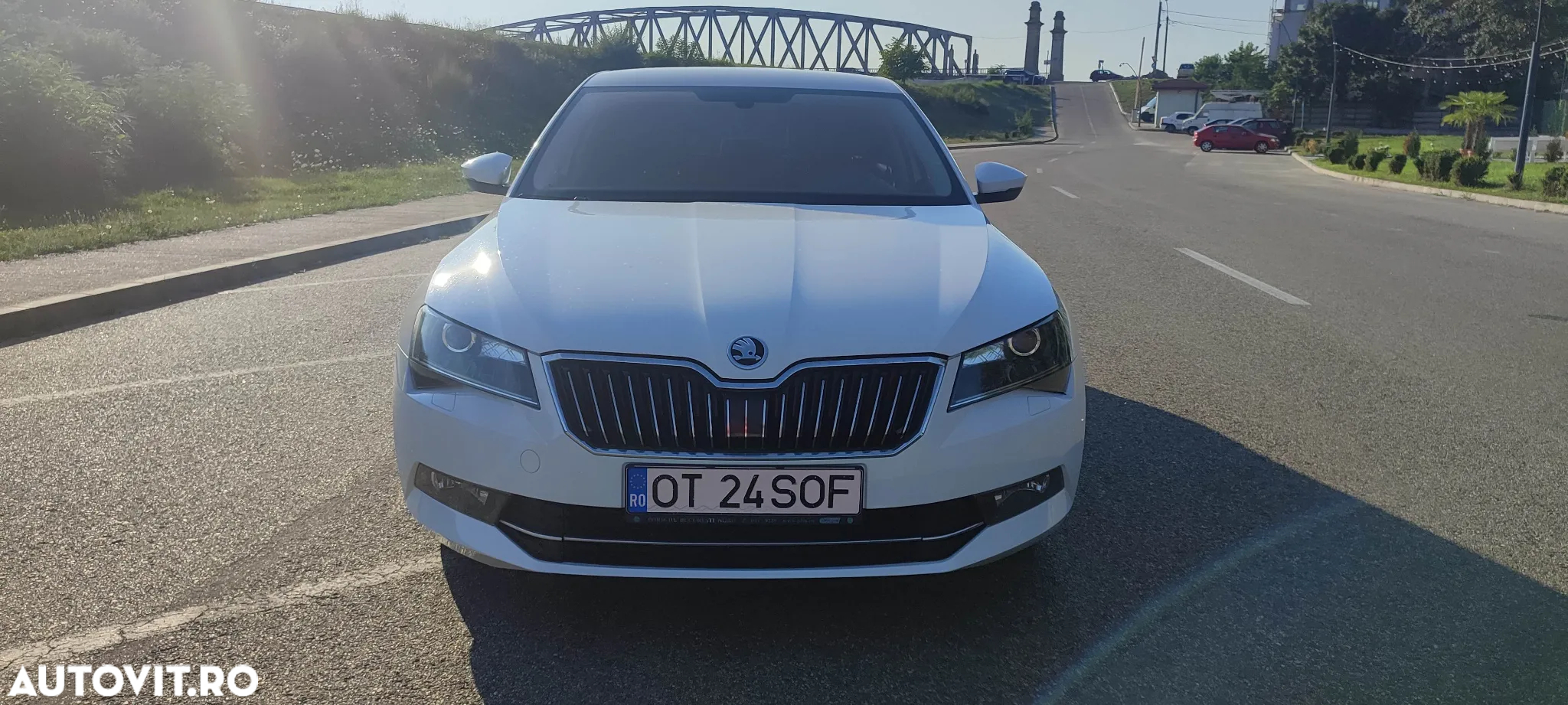 Skoda Superb 2.0 TDI Ambition - 2
